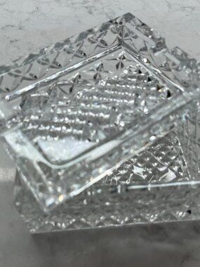Stunning Vintage Mid-Century Modern Crystal Cigarette Holder with Ashtray Lid